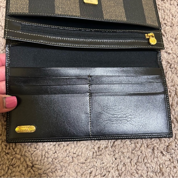 FENDI - Wallet - Picture 13 of 14